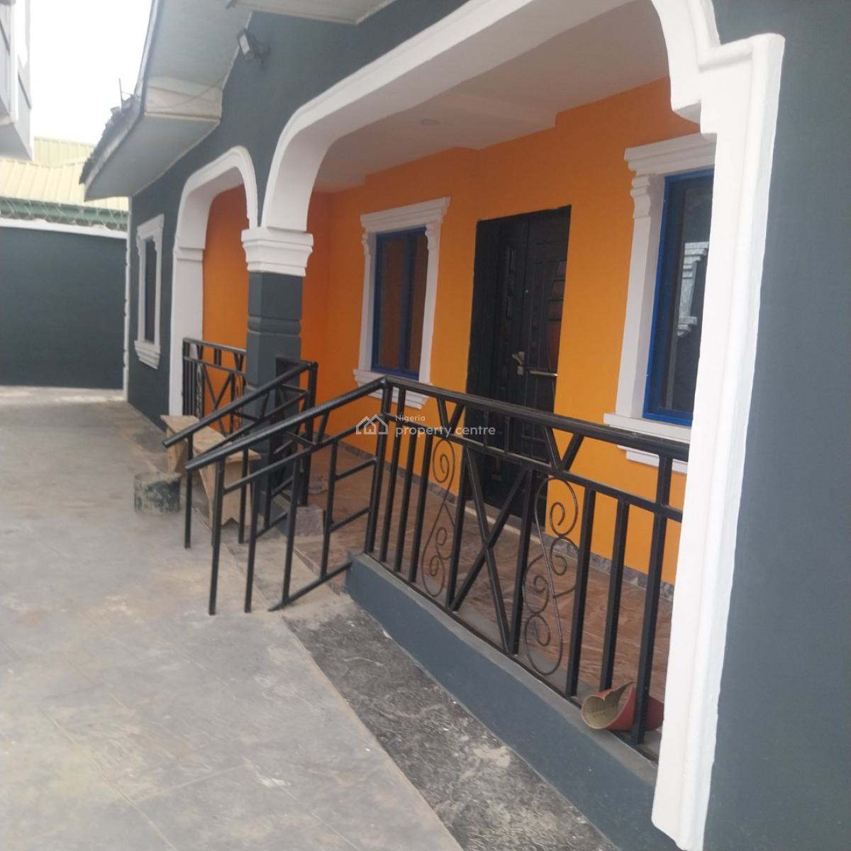 Well Tastefully  Built  2bedroom  Flat at Magboro, Magboro, Magboro, Ogun, Flat / Apartment for Rent
