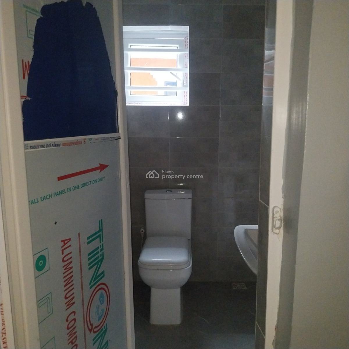 Well Tastefully  Built  2bedroom  Flat at Magboro, Magboro, Magboro, Ogun, Flat / Apartment for Rent