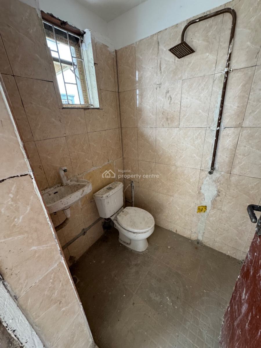 a Fully Serviced Mini Flat with 2 Toilets, Lekki Phase 1, Lekki, Lagos, Mini Flat (room and Parlour) for Rent