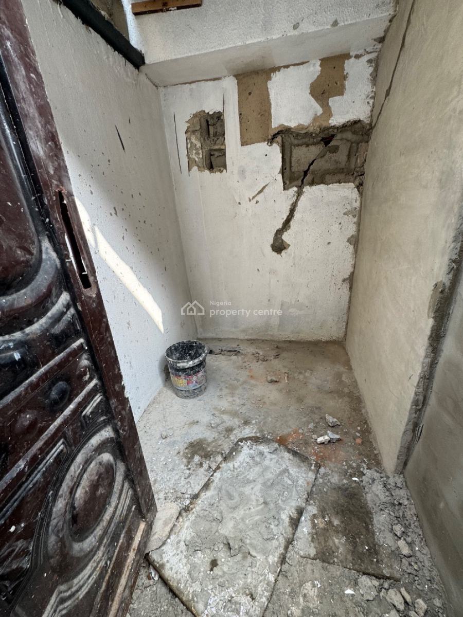 a Fully Serviced Mini Flat with 2 Toilets, Lekki Phase 1, Lekki, Lagos, Mini Flat (room and Parlour) for Rent