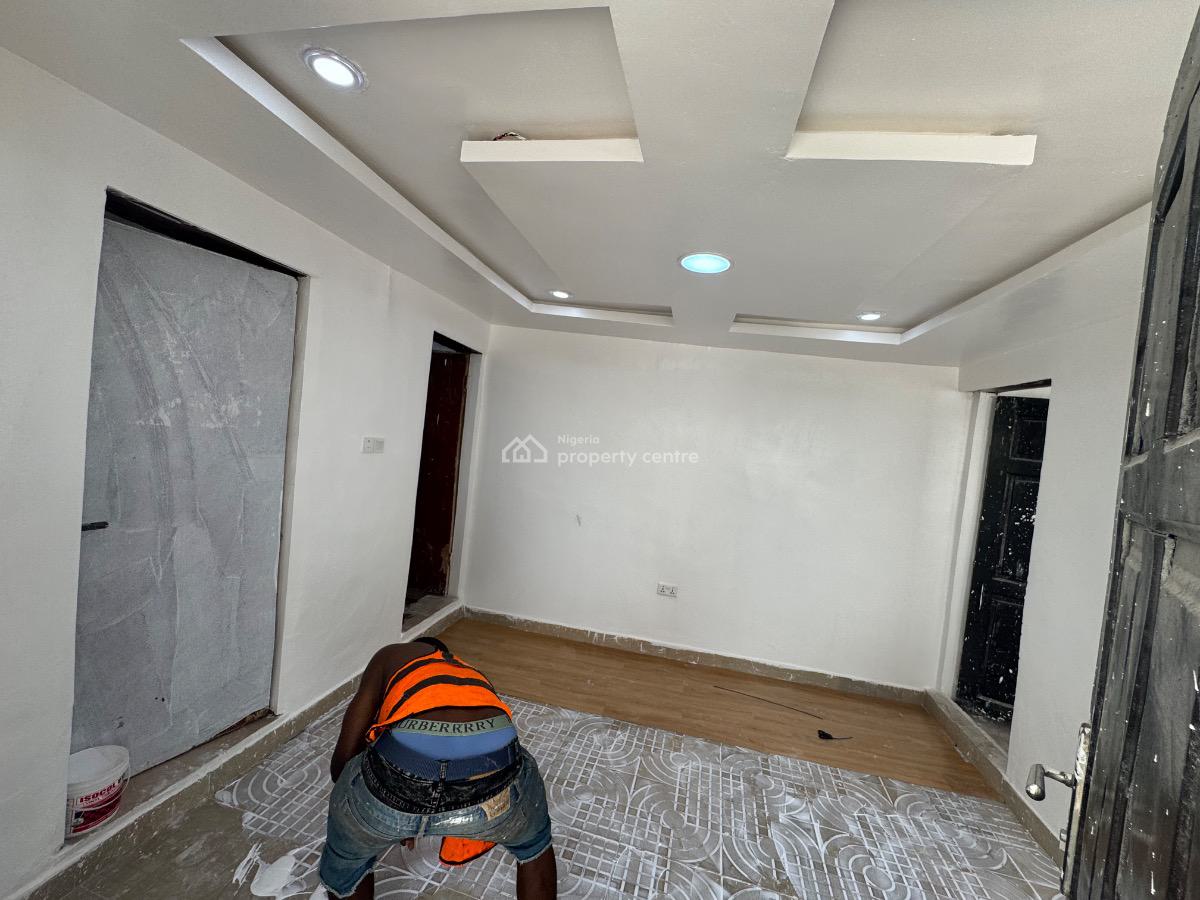 a Fully Serviced Mini Flat with 2 Toilets in Lekki Phase 1, Lekki Phase 1, Lekki, Lagos, Mini Flat (room and Parlour) for Rent