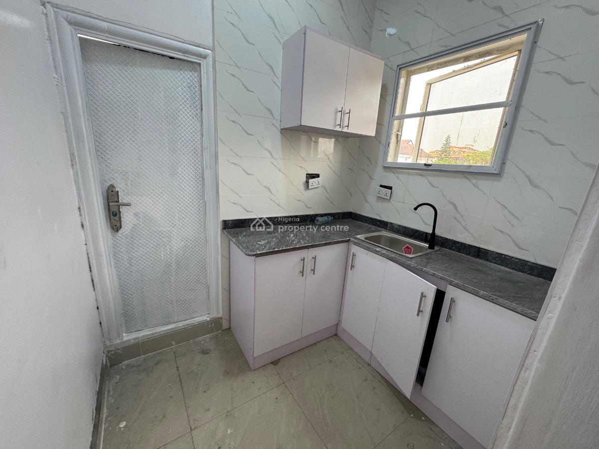 a Big Studio Apartment, Off Admiralty Way, Lekki Phase 1, Lekki, Lagos, Self Contain (single Rooms) for Rent