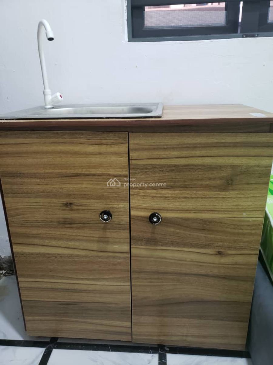 Funished Bq, Royal Pine Estate Orchid Road, Lekki, Lagos, Self Contain (single Rooms) for Rent