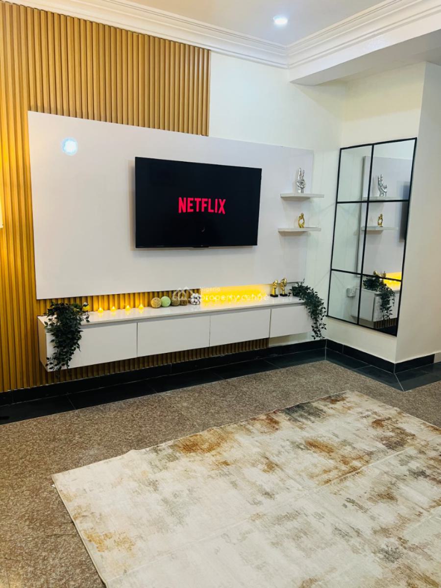 Fully Furnished 2 Bedroom Flat with Bq in a Secured Environment, Lekki Phase 1, Lekki, Lagos, Flat / Apartment for Rent