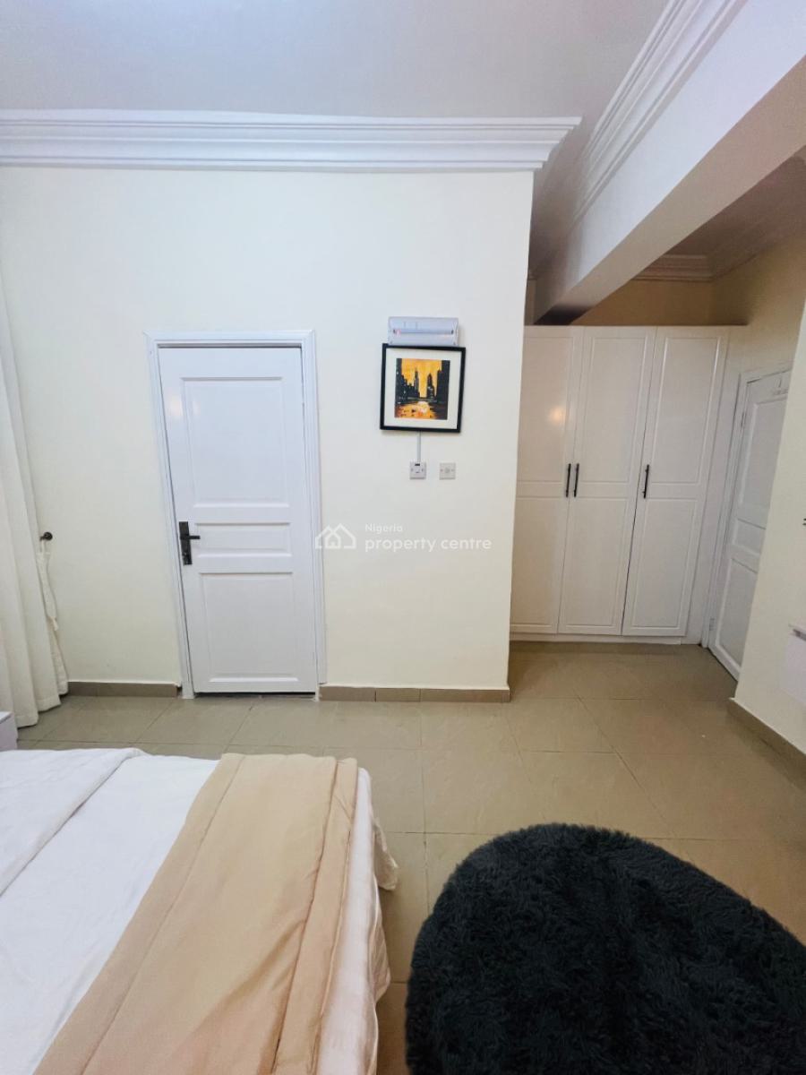 Fully Furnished 2 Bedroom Flat with Bq in a Secured Environment, Lekki Phase 1, Lekki, Lagos, Flat / Apartment for Rent