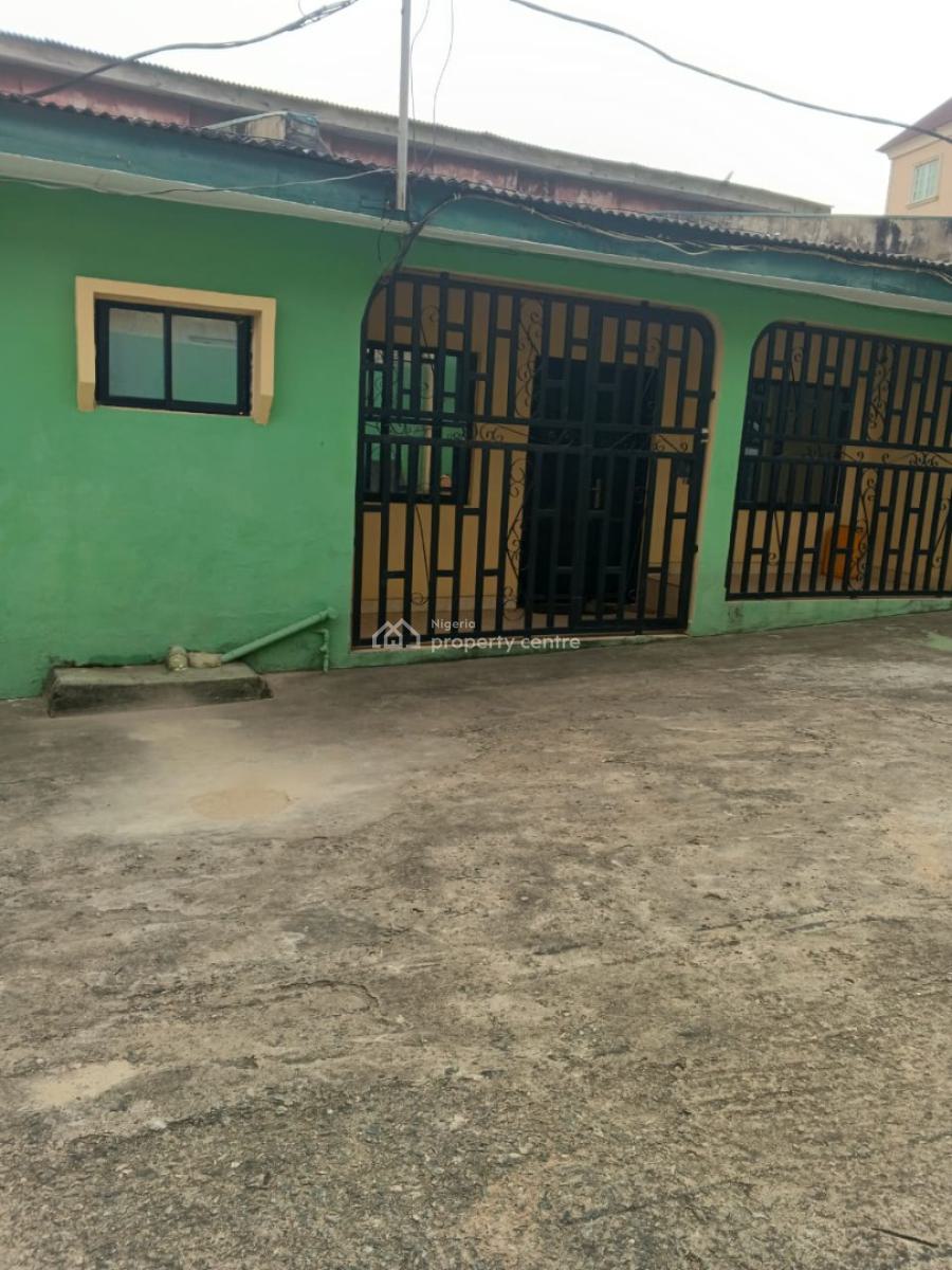 3 Bedroom Bungalow Self Compound, Adeniyi Jones, Ikeja, Lagos, Detached Bungalow for Sale