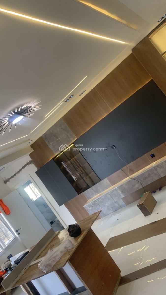 Newly Built 2bedroom Flat Off Admiralty Way Lekki Phase 1, Off Admiralty Way Lekki Phase 1, Lekki Phase 1, Lekki, Lagos, Block of Flats for Sale