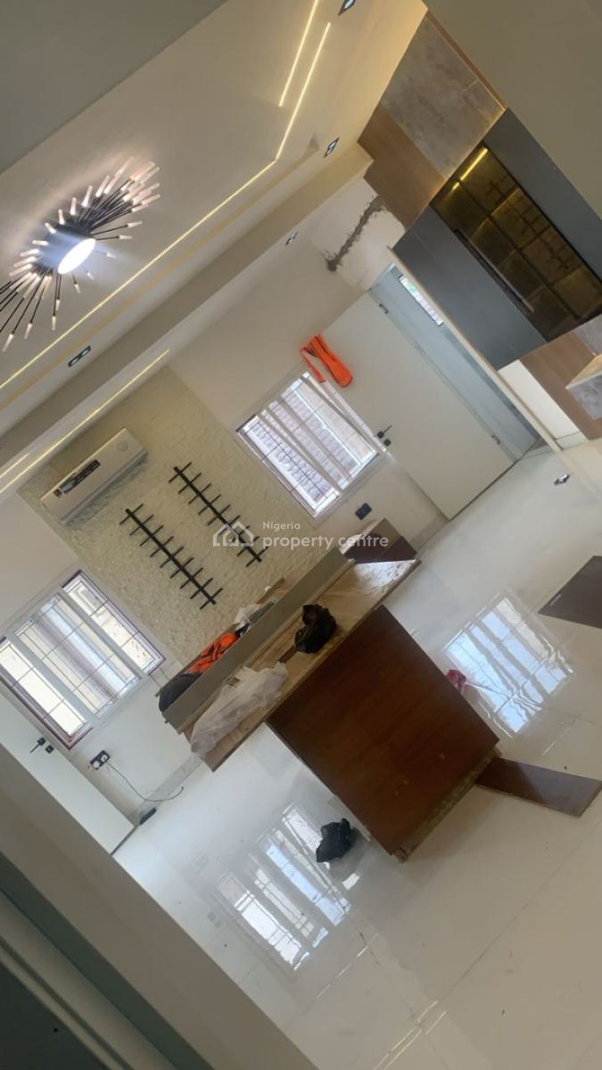 Newly Built 2bedroom Flat Off Admiralty Way Lekki Phase 1, Off Admiralty Way Lekki Phase 1, Lekki Phase 1, Lekki, Lagos, Block of Flats for Sale