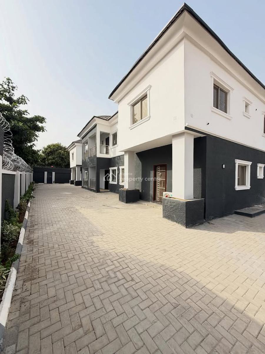 Nice Finished 3 Bedroom Semi-detached Duplex with Bq, Kado, Abuja, Semi-detached Duplex for Rent