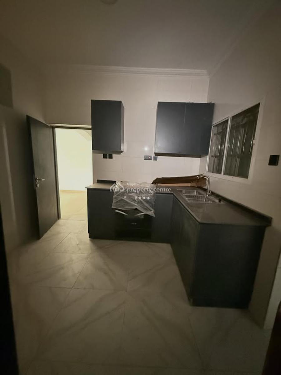 Nice Finished 3 Bedroom Semi-detached Duplex with Bq, Kado, Abuja, Semi-detached Duplex for Rent