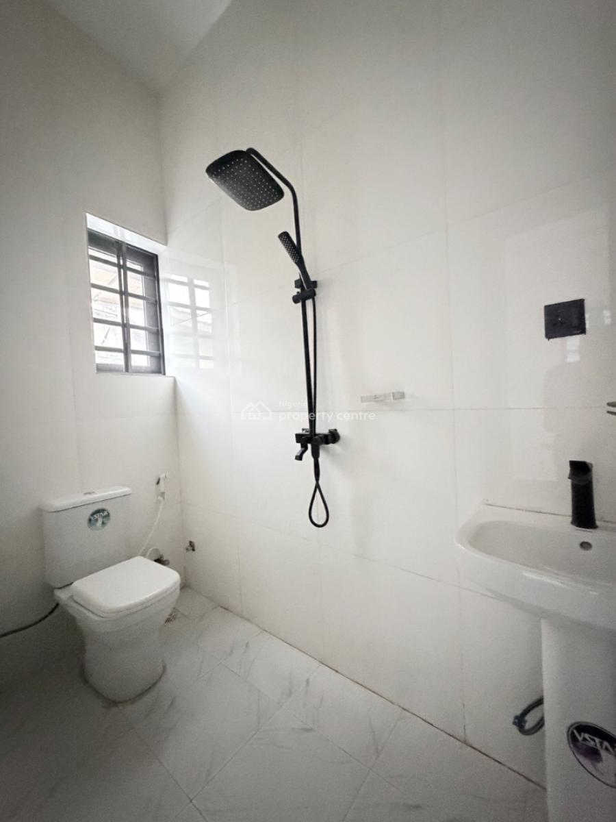 Lovely 3 Bedroom Apartment in a Lovely Location, Gra Phase 2, Magodo, Lagos, Flat / Apartment for Sale