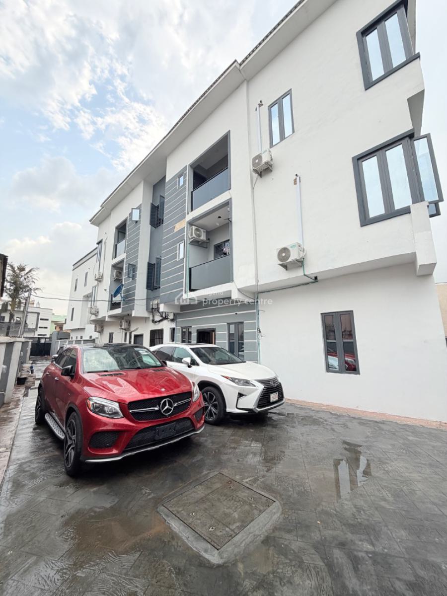 Lovely 3 Bedroom Apartment in a Lovely Location, Gra Phase 2, Magodo, Lagos, Flat / Apartment for Sale