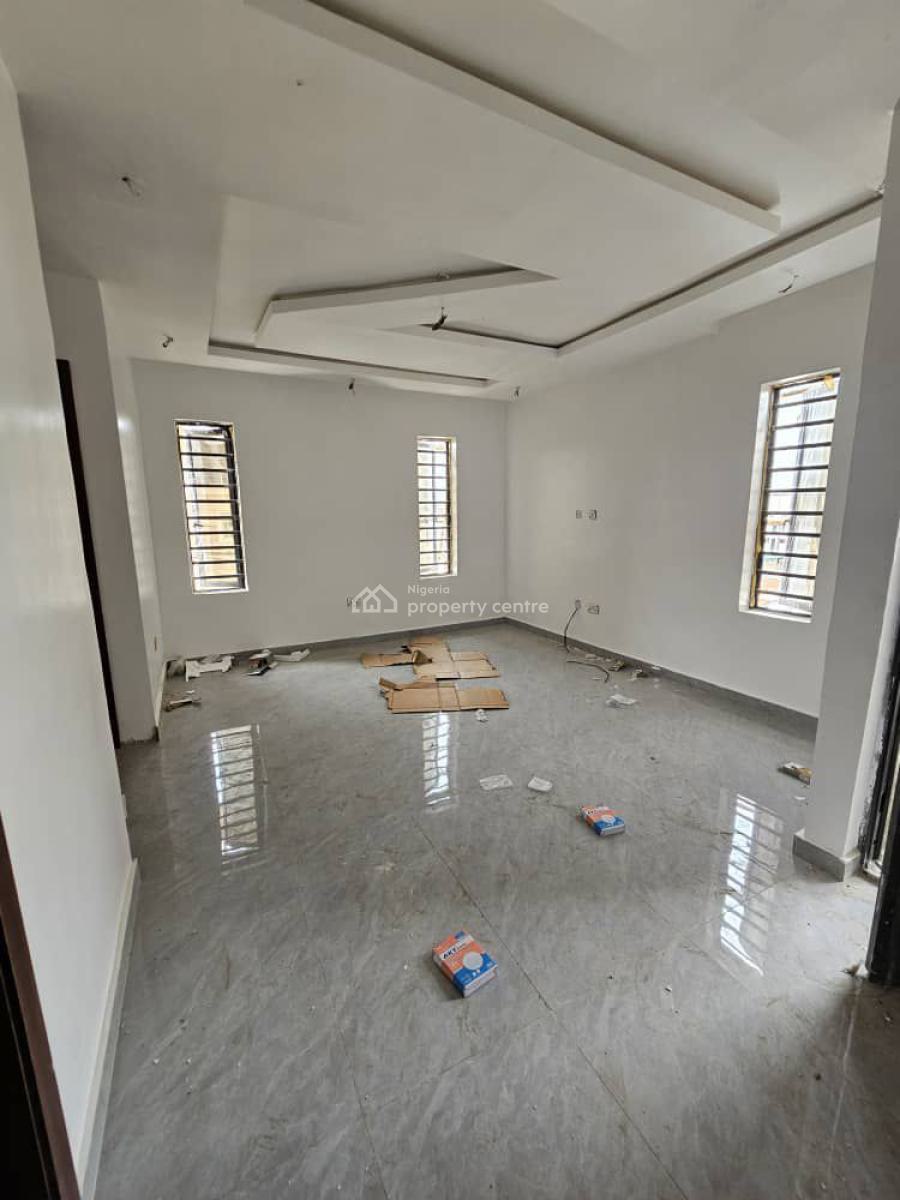 Perfectly Built 2 Bedroom Apartment with Exceptional Finishing, Surulere, Lagos, House for Sale