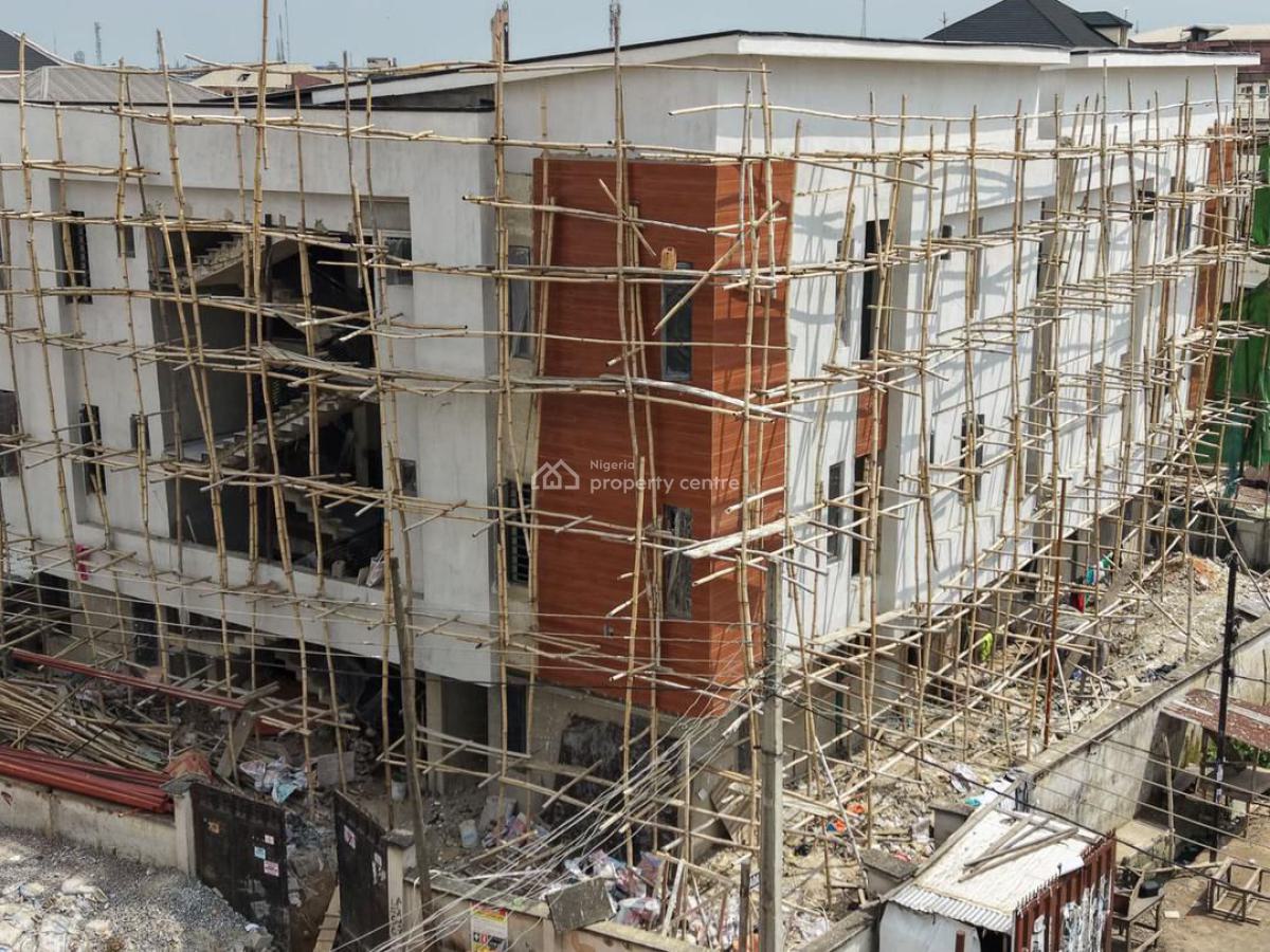 Perfectly Built 2 Bedroom Apartment with Exceptional Finishing, Surulere, Lagos, House for Sale