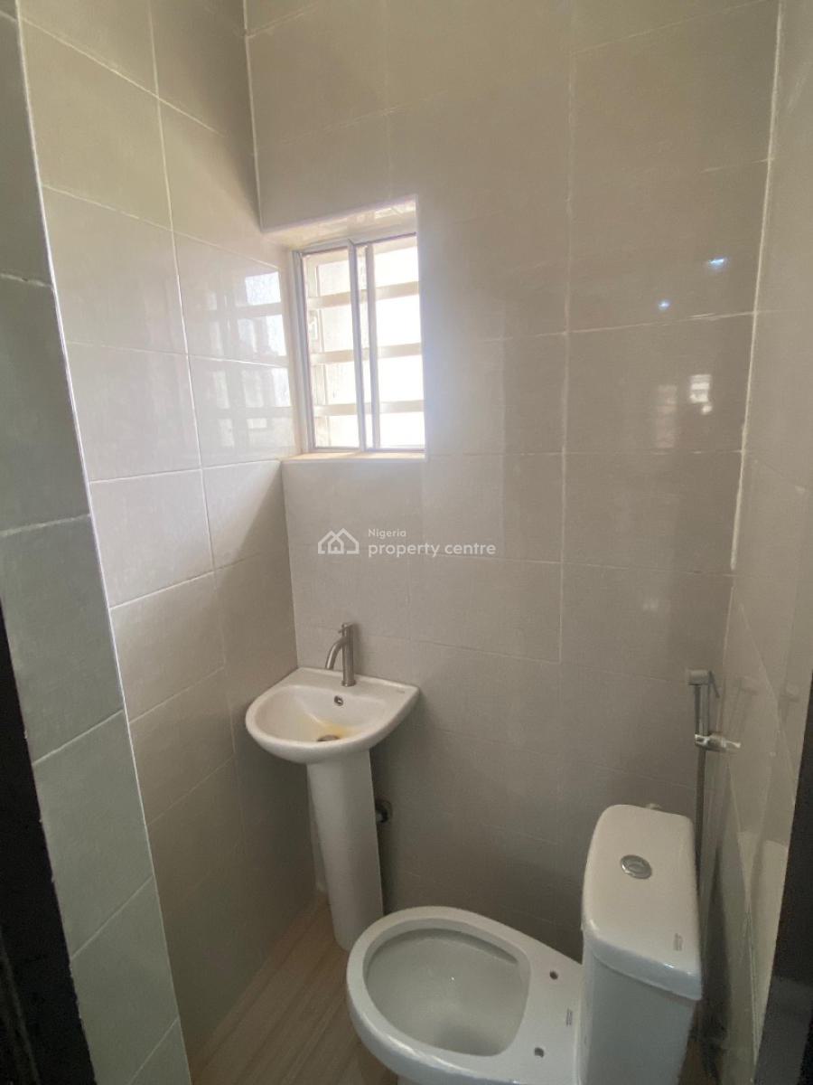 Lovely 3bedroom Apartment on The Second Floor, Jahi, Abuja, Flat / Apartment for Rent