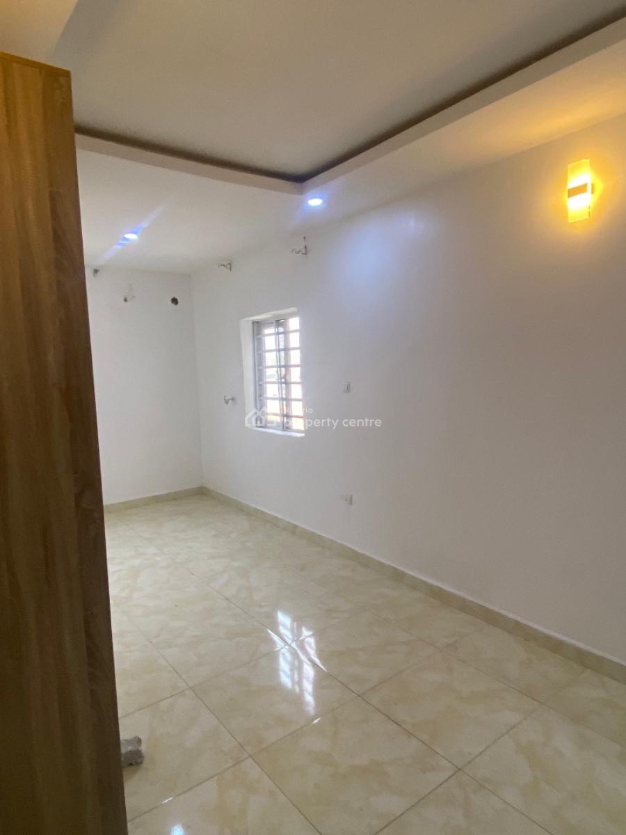 Lovely 3bedroom Apartment on The Second Floor, Jahi, Abuja, Flat / Apartment for Rent