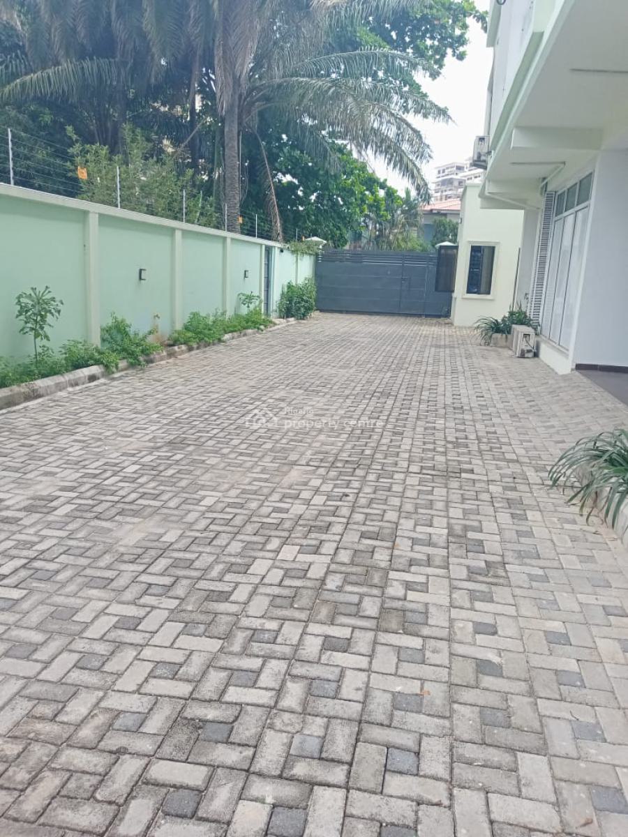 4 Bedroom Terrace Duplex with Maids Room, Laundry, Personal Backyard, Old Ikoyi, Ikoyi, Lagos, Terraced Duplex for Sale