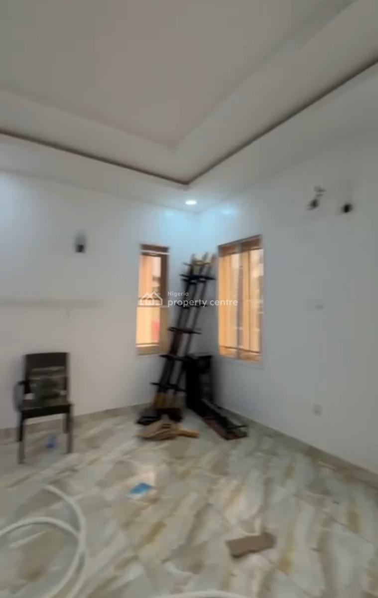 Clean 3 Bedroom Flat, Ground Floor, Tarred Road, By Mobil, Mabushi, Abuja, Flat / Apartment for Rent