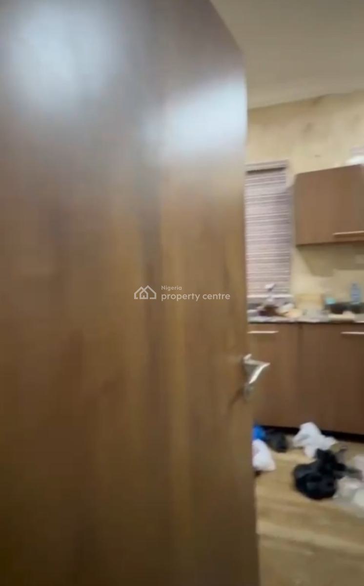 Clean 3 Bedroom Flat, Ground Floor, Tarred Road, By Mobil, Mabushi, Abuja, Flat / Apartment for Rent