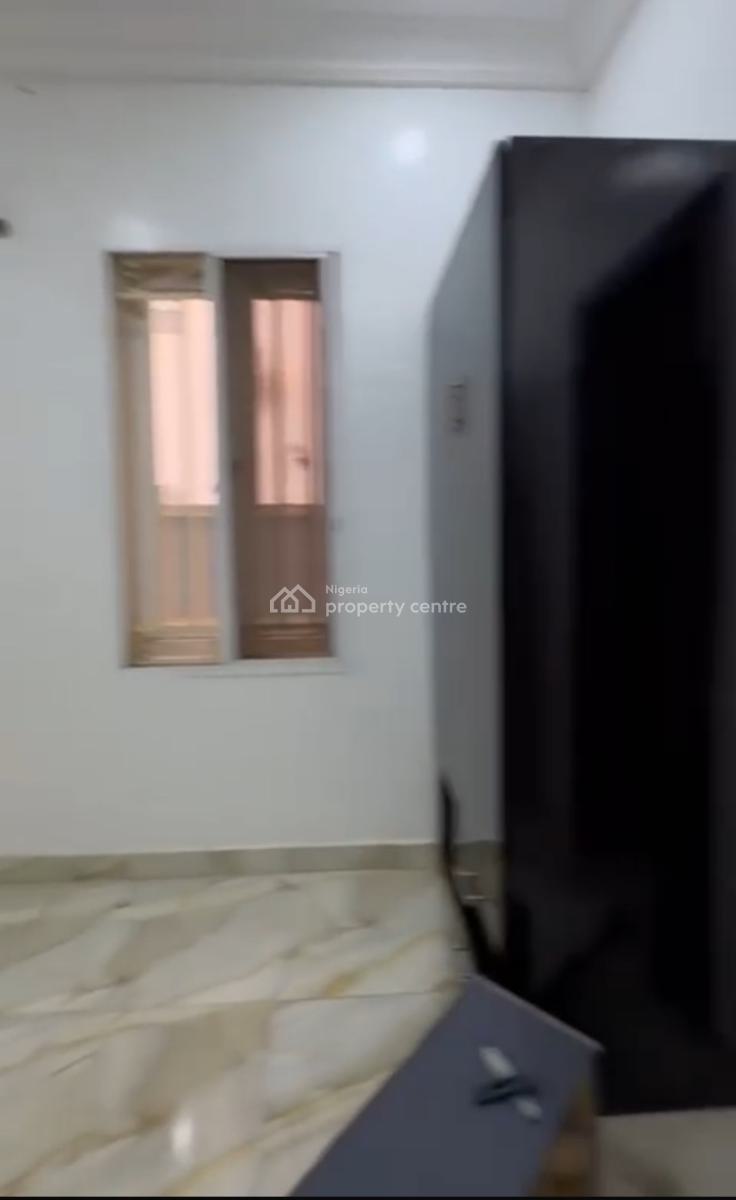 Clean 3 Bedroom Flat, Ground Floor, Tarred Road, By Mobil, Mabushi, Abuja, Flat / Apartment for Rent