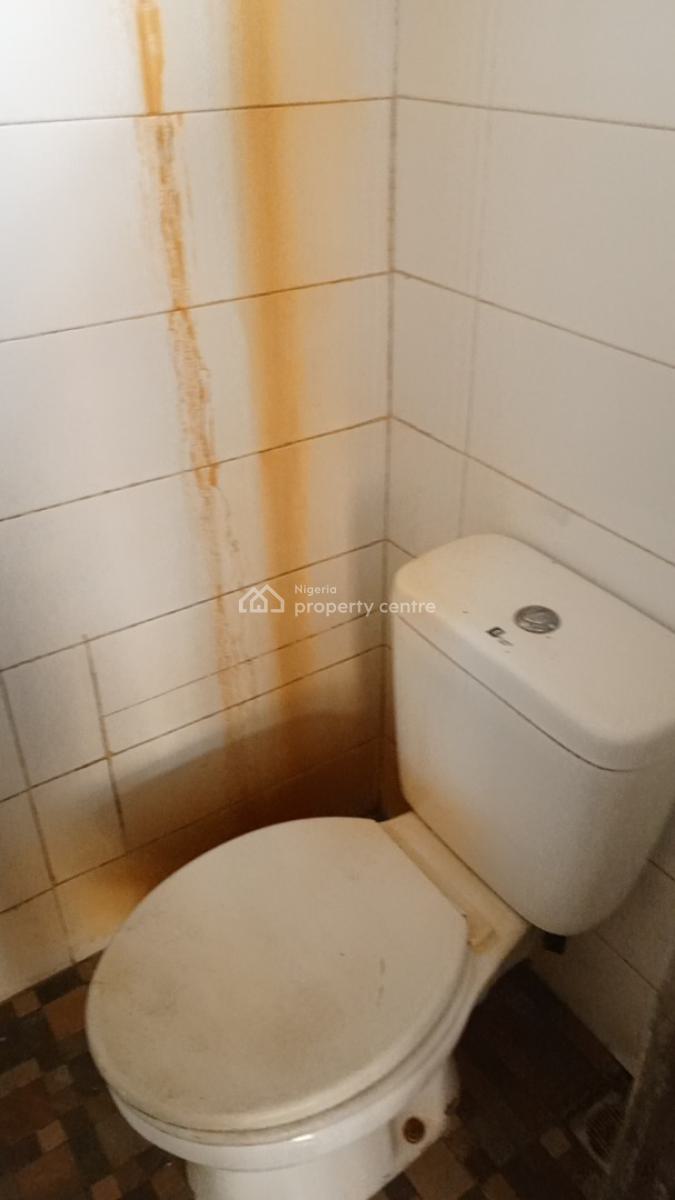 Renovated 2bedroom Bungalow at Igboefon, Lekki Lagos, Nicole Balogun, Alpha Beach, Igboefon, Igbo Efon, Lekki, Lagos, Flat / Apartment for Rent