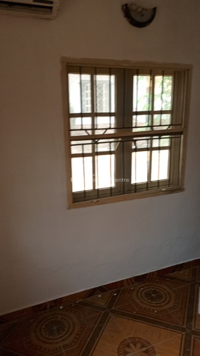 Renovated 2bedroom Bungalow at Igboefon, Lekki Lagos, Nicole Balogun, Alpha Beach, Igboefon, Igbo Efon, Lekki, Lagos, Flat / Apartment for Rent