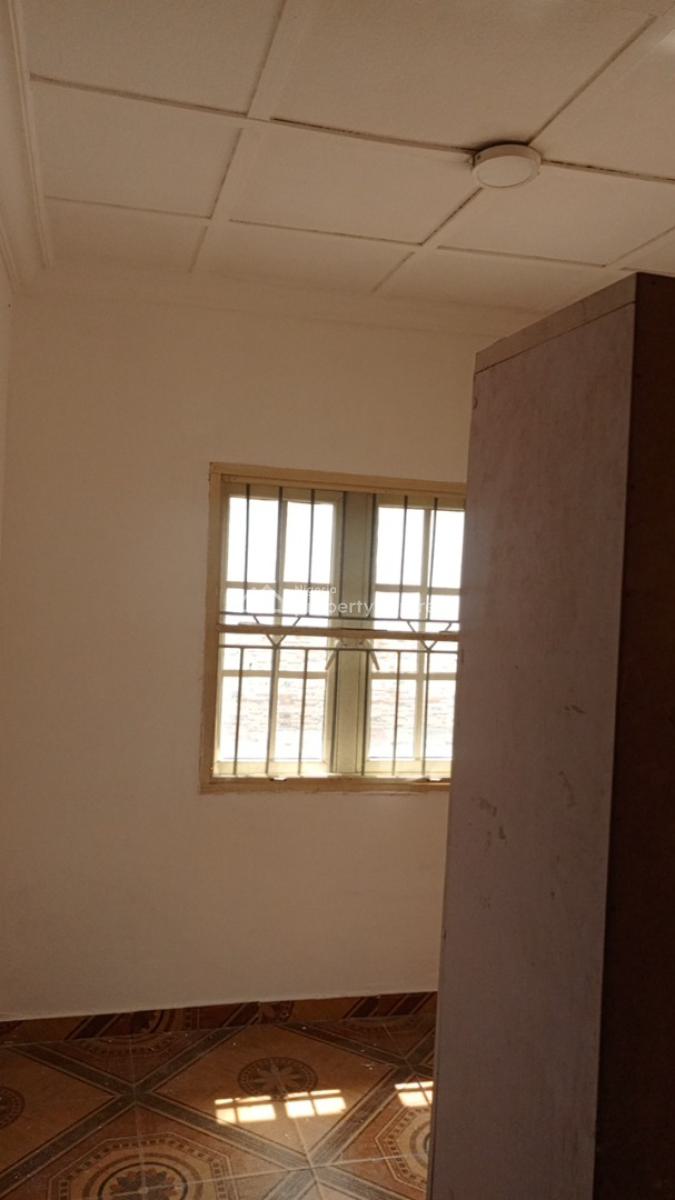 Renovated 2bedroom Bungalow at Igboefon, Lekki Lagos, Nicole Balogun, Alpha Beach, Igboefon, Igbo Efon, Lekki, Lagos, Flat / Apartment for Rent