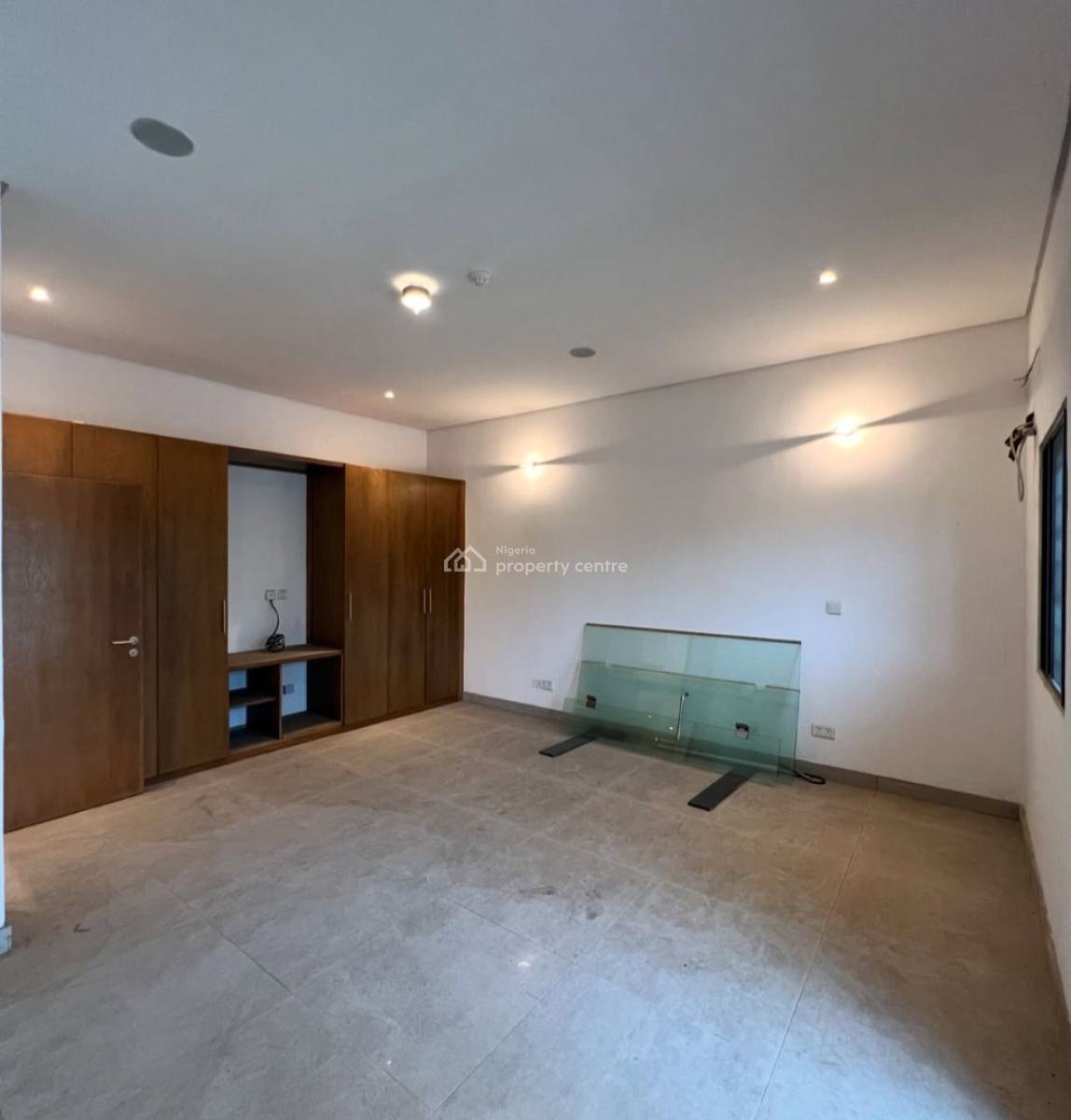 5 Bedroom Terrace Duplex Available at Lekki Phase 1, Lekki Phase 1, Lekki, Lagos, Terraced Duplex for Rent