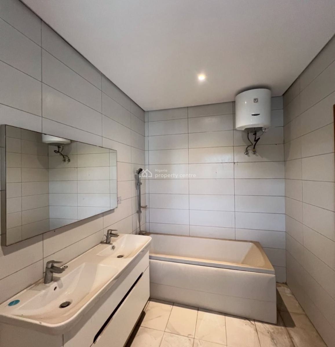 5 Bedroom Terrace Duplex Available at Lekki Phase 1, Lekki Phase 1, Lekki, Lagos, Terraced Duplex for Rent