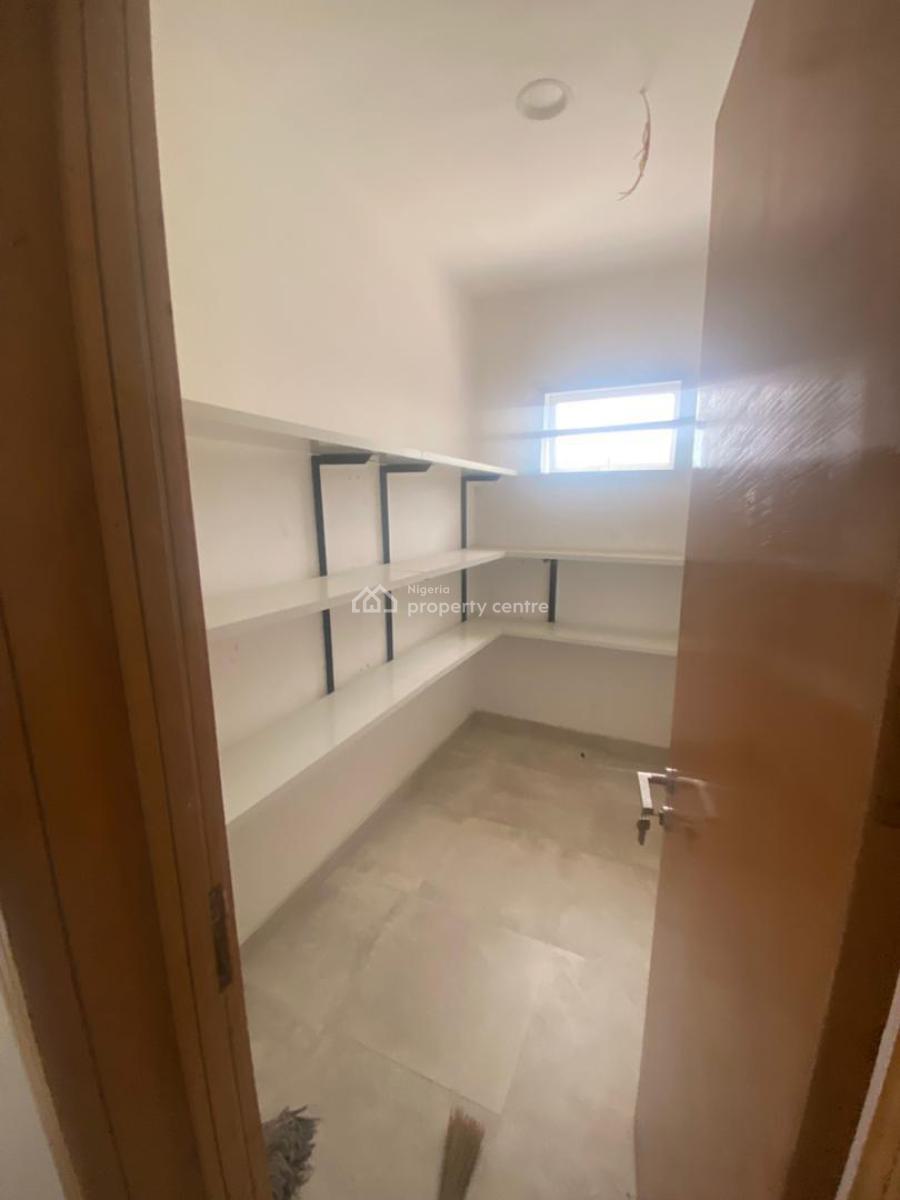 3 Bedroom Serviced Apartment with Pool and Gym Available at Ikoyi, Ikoyi, Lagos, Flat / Apartment for Rent