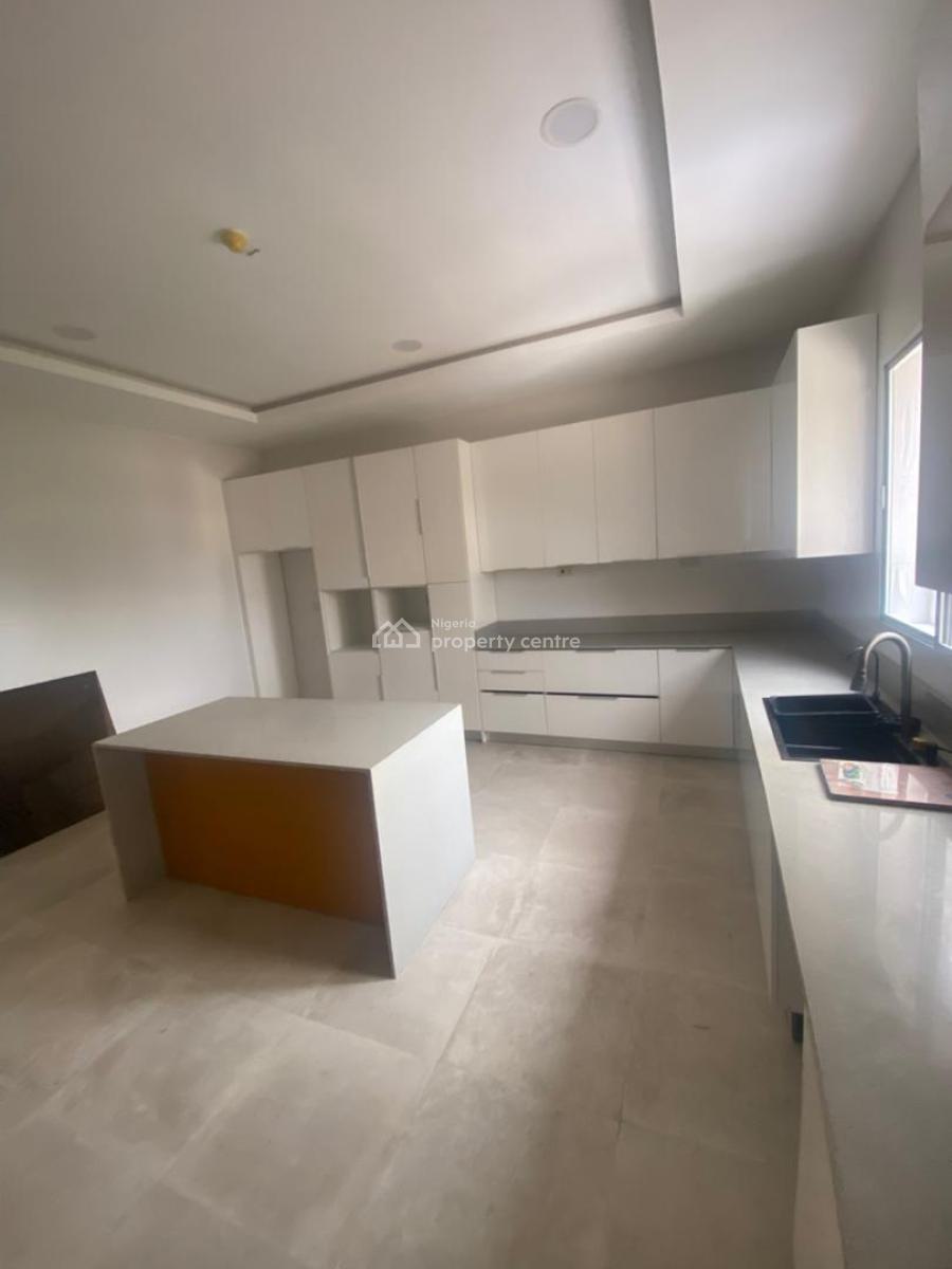 3 Bedroom Serviced Apartment with Pool and Gym Available at Ikoyi, Ikoyi, Lagos, Flat / Apartment for Rent