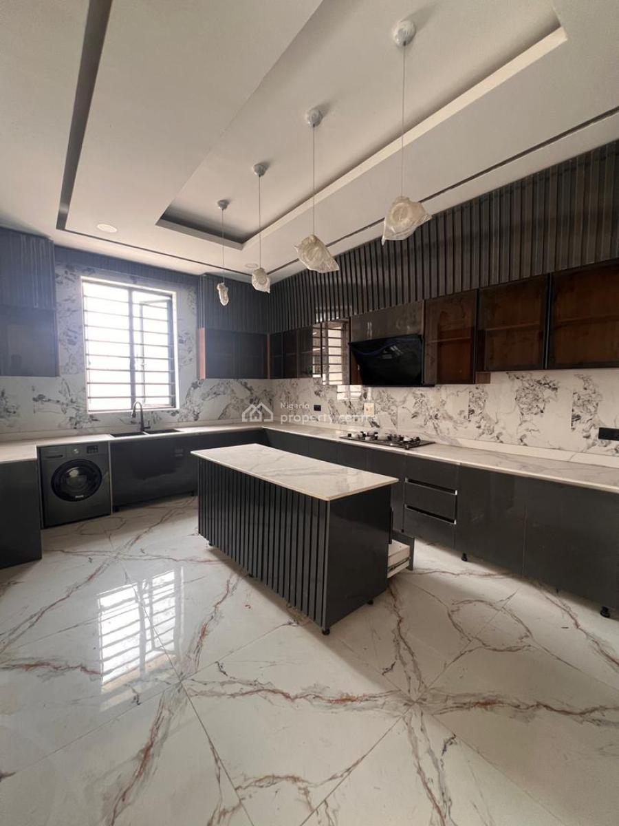Spacious 5 Bedroom Fully Detached Duplex with Boys Quarters, Spacious 5 Bedroom Fully Detached Duplex with Boys Quarters,, Lekki Phase 1, Lekki, Lagos, Detached Duplex for Sale