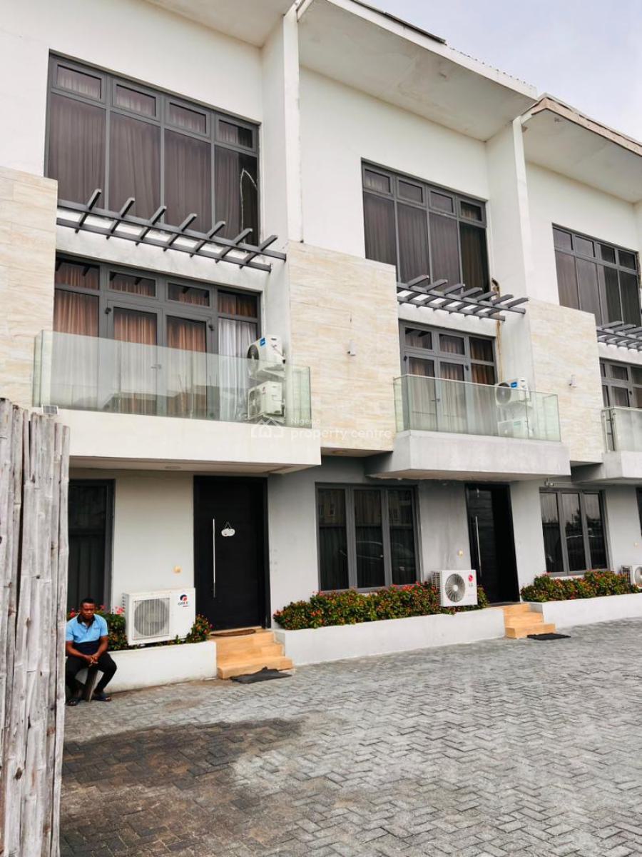 4-bedroom En-suite Terrace + 1-room Bq, Off Castle & Temple Street, Fatai Arobieke, Lekki Phase 1, Lekki, Lagos, Terraced Duplex for Rent