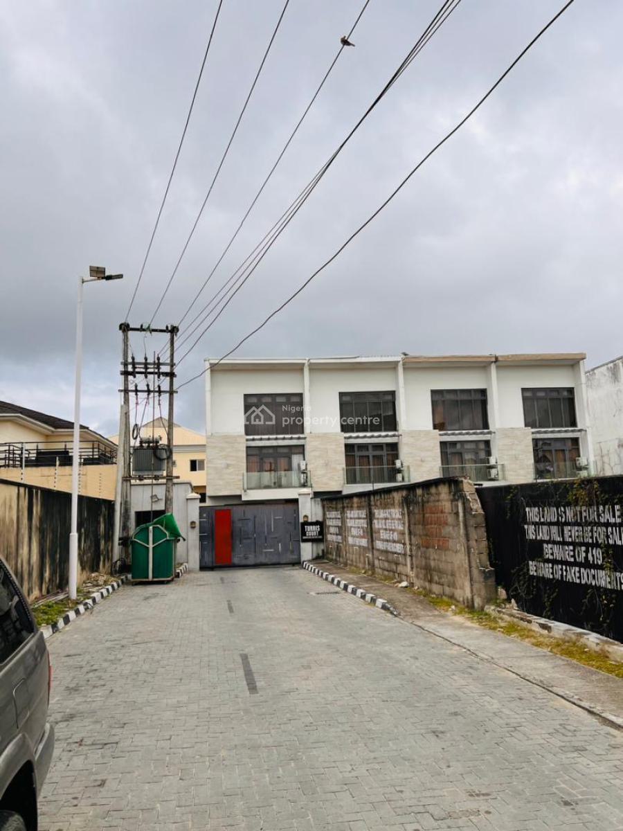 4-bedroom En-suite Terrace + 1-room Bq, Off Castle & Temple Street, Fatai Arobieke, Lekki Phase 1, Lekki, Lagos, Terraced Duplex for Rent