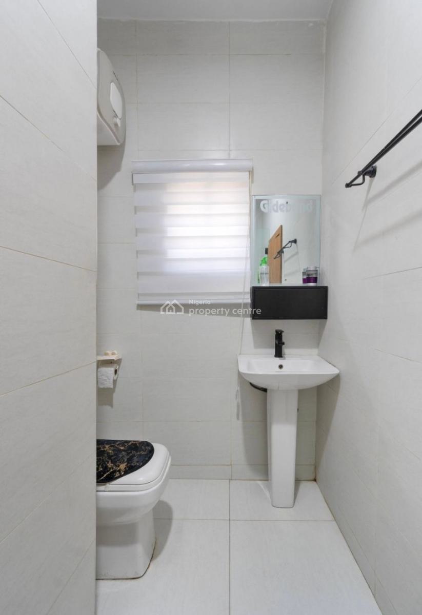 Brand New High-rise Luxury 2-bedroom Apartment with Pool and Ps5, Lekki Phase 1, Lekki, Lagos, Flat / Apartment Short Let