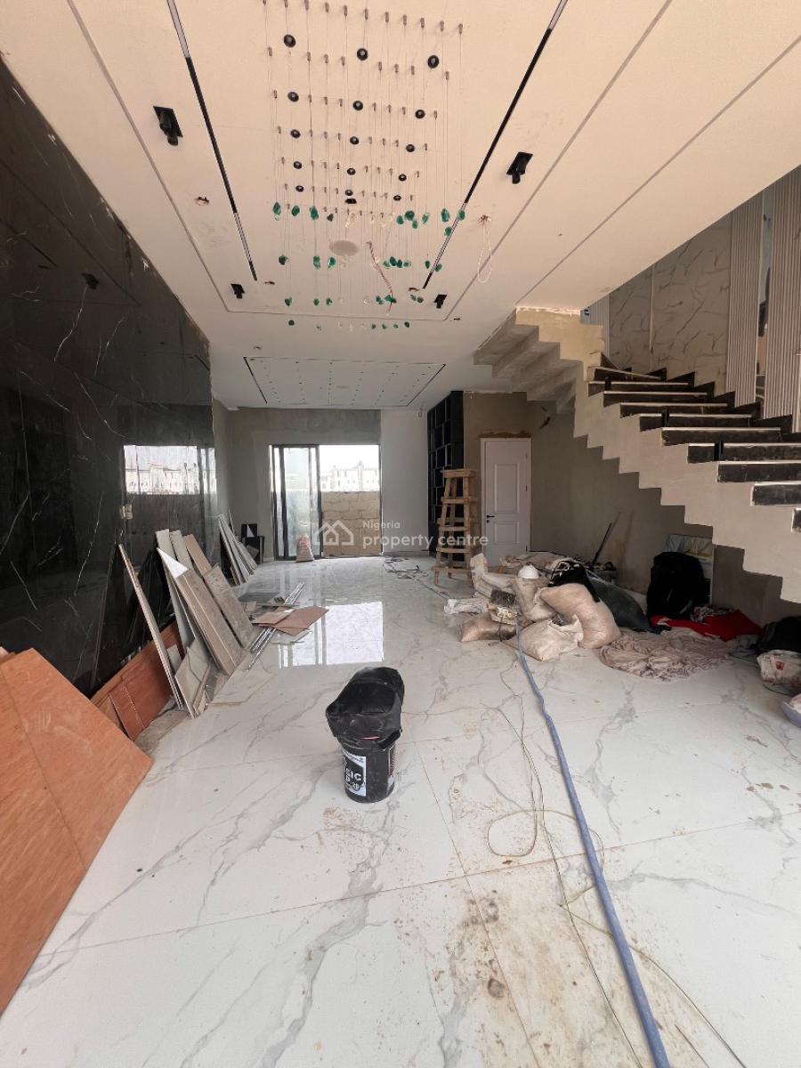 5 Bedroom Terrace Duplex + Bq, Rootfop - Swimming Pool, Lekki Phase 1, Lekki, Lagos, Terraced Duplex for Sale