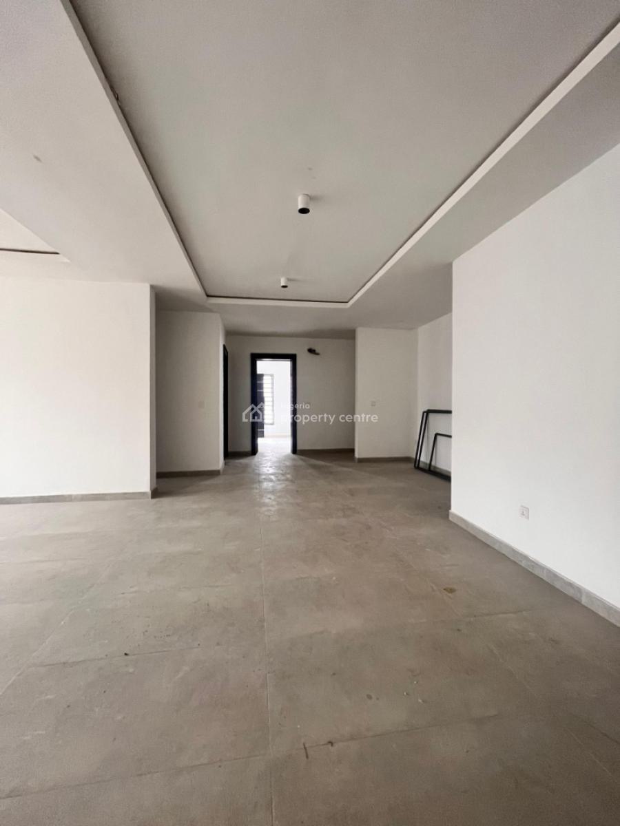 4 Bedroom Apartment with Cinema Room & Elevator Available, Lekki Phase 1, Lekki Phase 1, Lekki, Lagos, Flat / Apartment for Sale