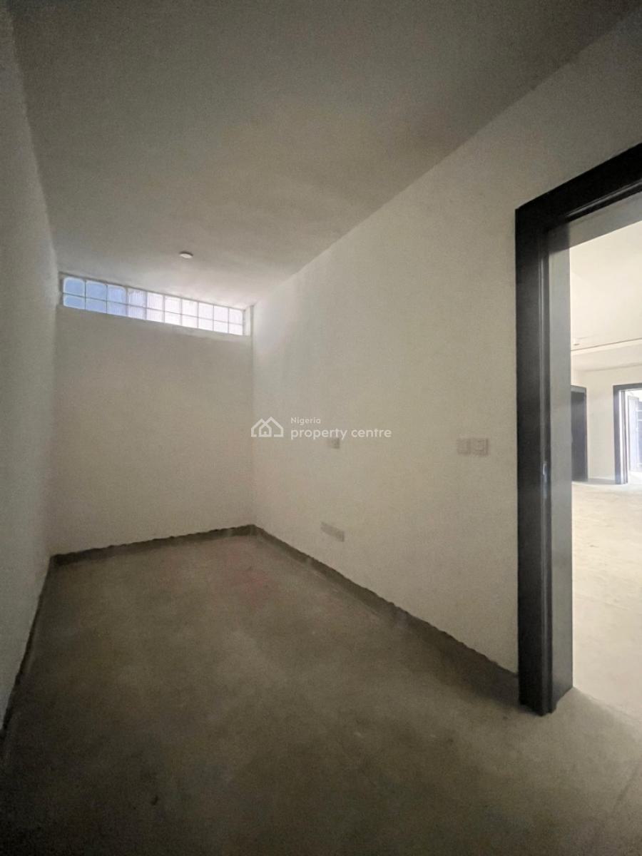 4 Bedroom Apartment with Cinema Room & Elevator Available, Lekki Phase 1, Lekki Phase 1, Lekki, Lagos, Flat / Apartment for Sale