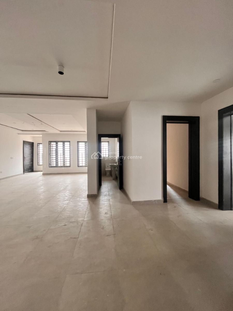 4 Bedroom Apartment with Cinema Room & Elevator Available, Lekki Phase 1, Lekki Phase 1, Lekki, Lagos, Flat / Apartment for Sale