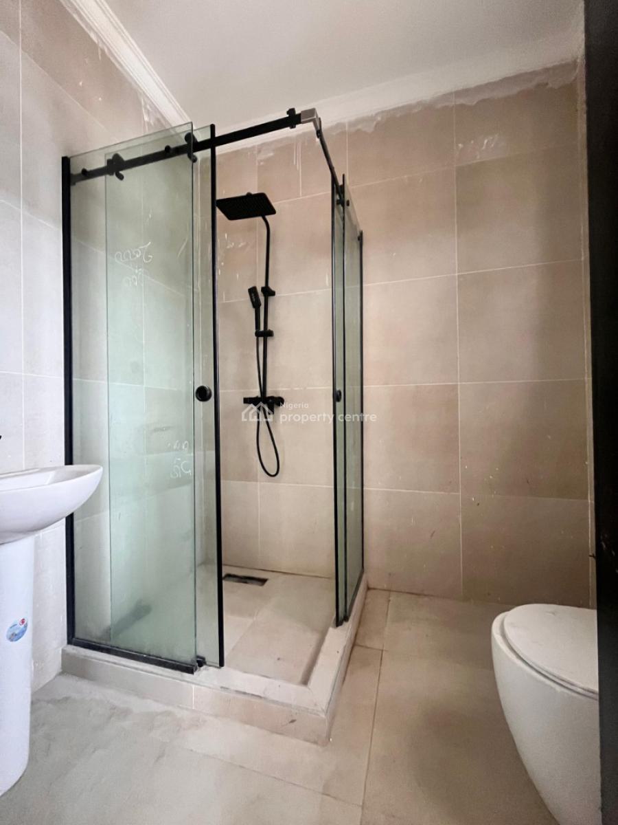 4 Bedroom Apartment with Cinema Room & Elevator Available, Lekki Phase 1, Lekki Phase 1, Lekki, Lagos, Flat / Apartment for Sale