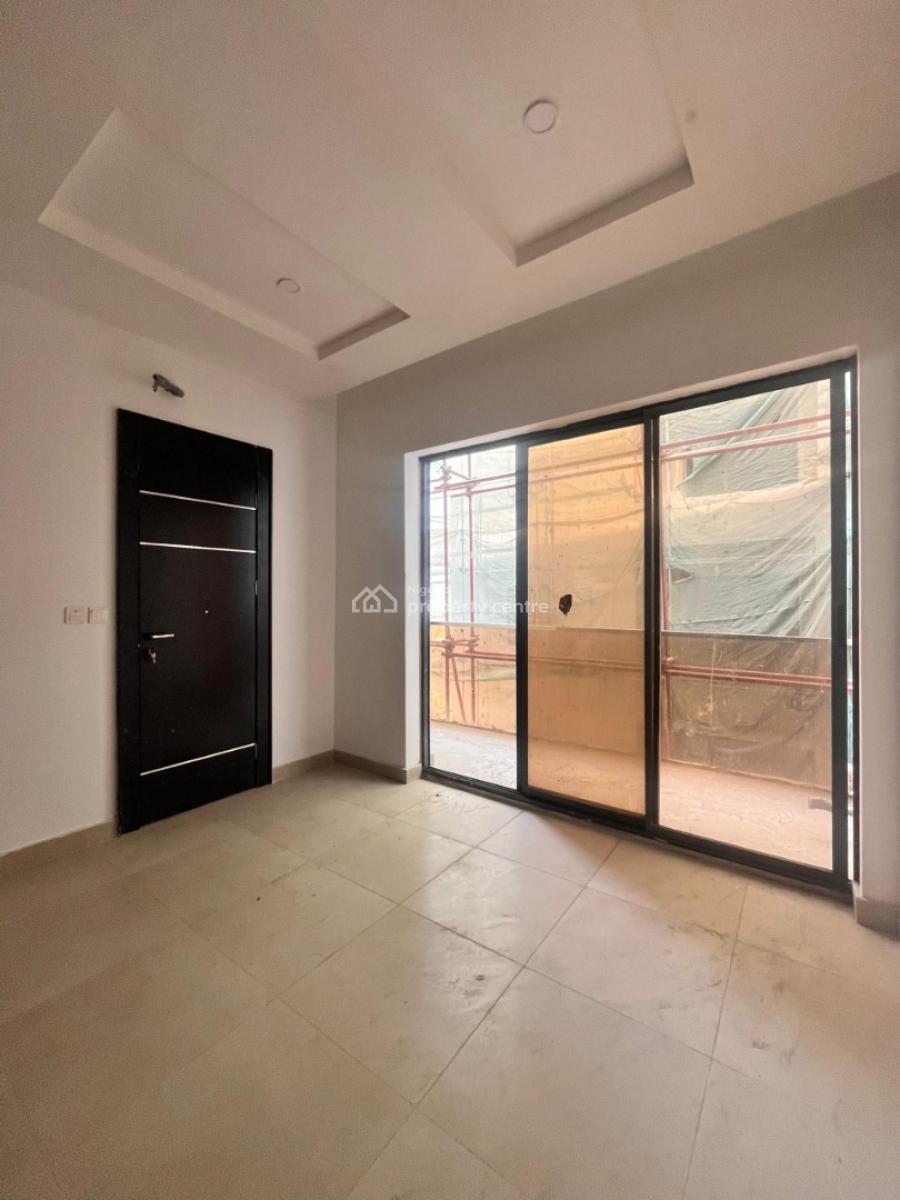 4 Bedroom Apartment with Cinema Room & Elevator Available, Lekki Phase 1, Lekki Phase 1, Lekki, Lagos, Flat / Apartment for Sale