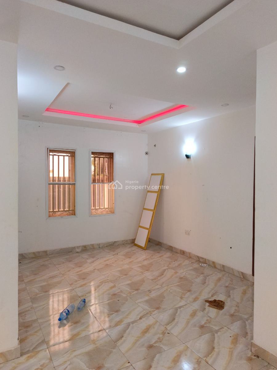 a Relatively New, Well-finished 3-bedroom Flat, Tarred Road, Mabushi, Abuja, Flat / Apartment for Rent