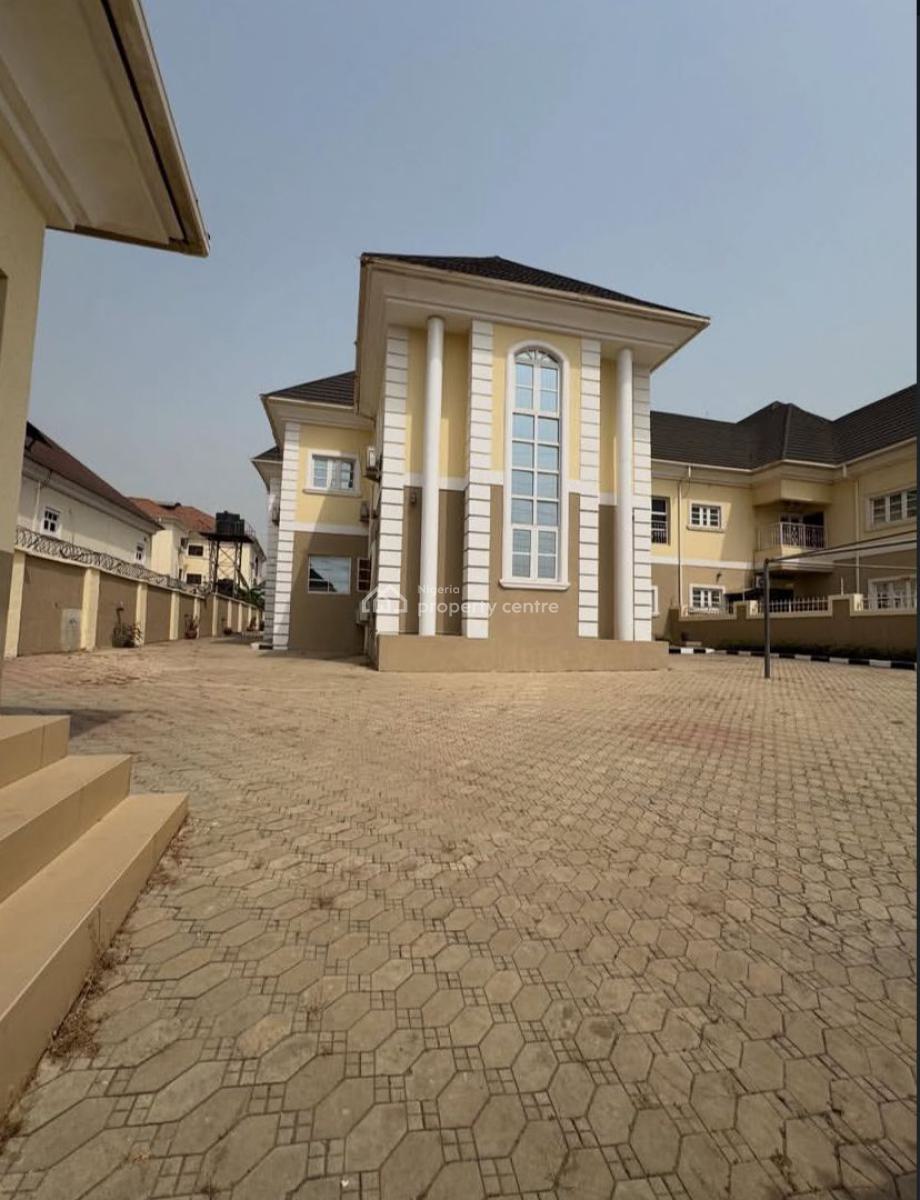 Well Spacious & Finished 6 Bedroom Semi-detached Duplex with Bq, Katampe Extension, Katampe, Abuja, Semi-detached Duplex for Rent