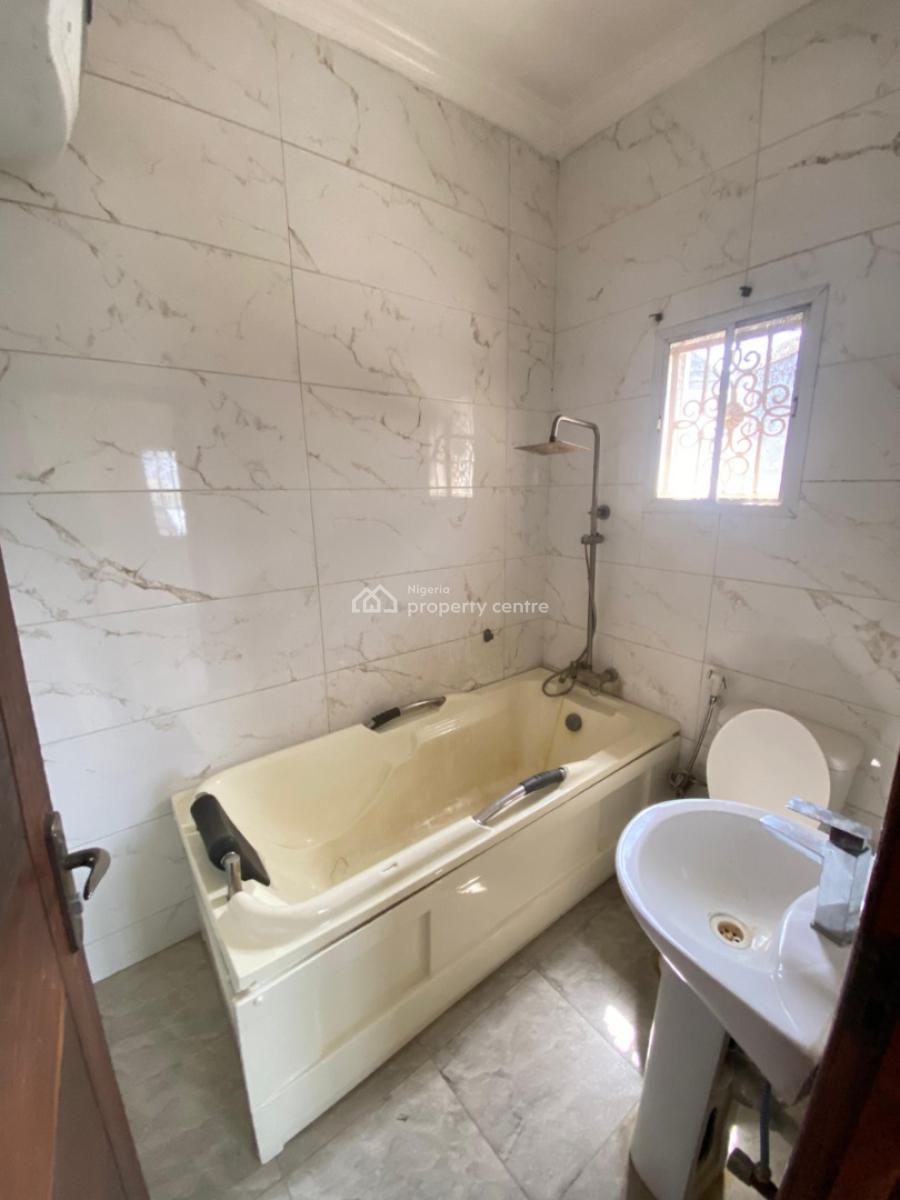 3 Bedroom Duplex Available, Mobil Road, Ilaje, Ajah, Lagos, Detached Duplex for Rent