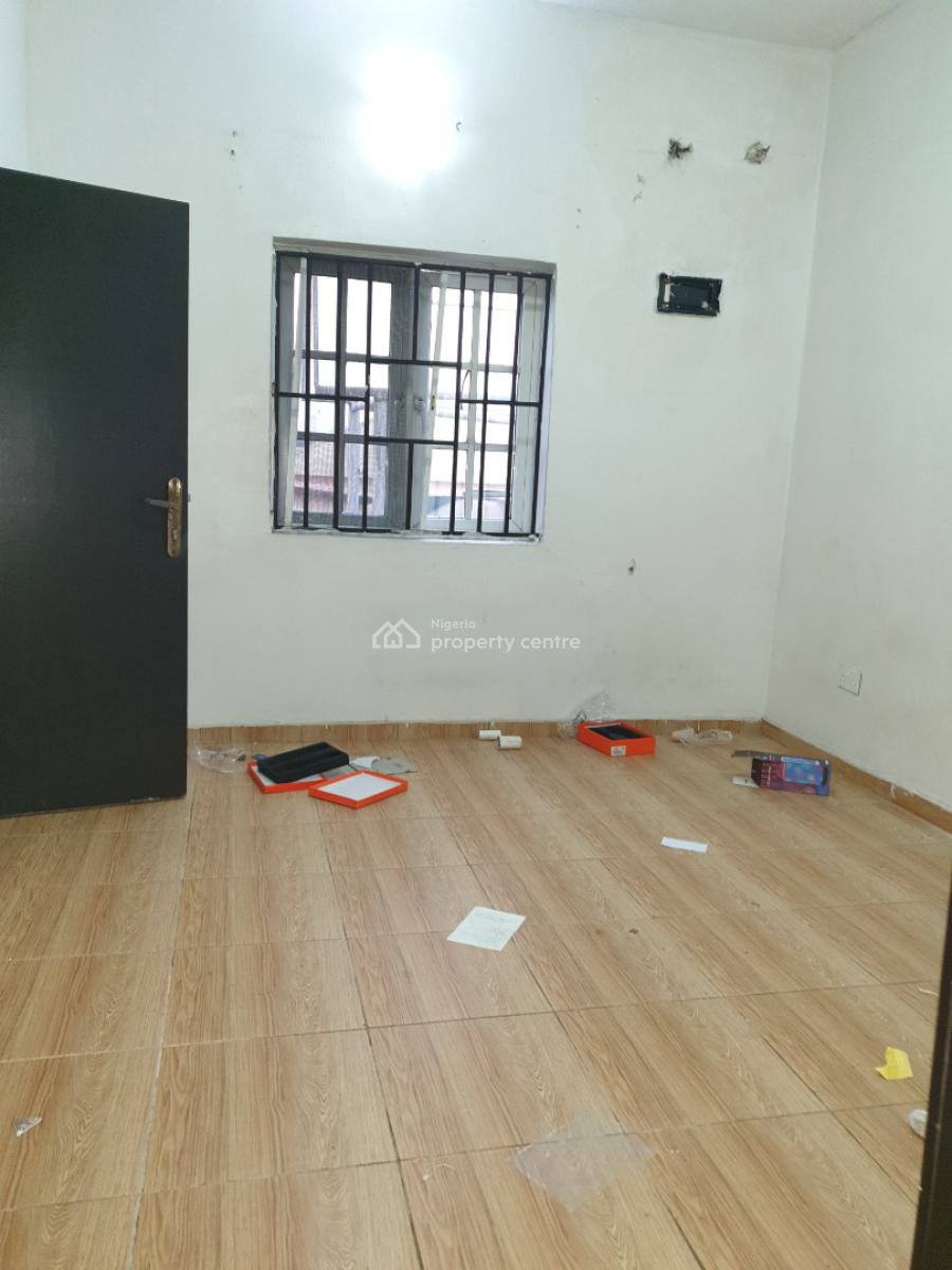 Spacious 2 Bedroom, Off New Road Alpha Beach, Lekki, Lagos, Flat / Apartment for Rent