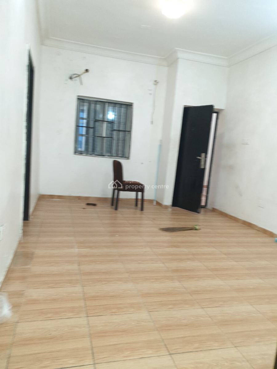 Spacious 2 Bedroom, Off New Road Alpha Beach, Lekki, Lagos, Flat / Apartment for Rent