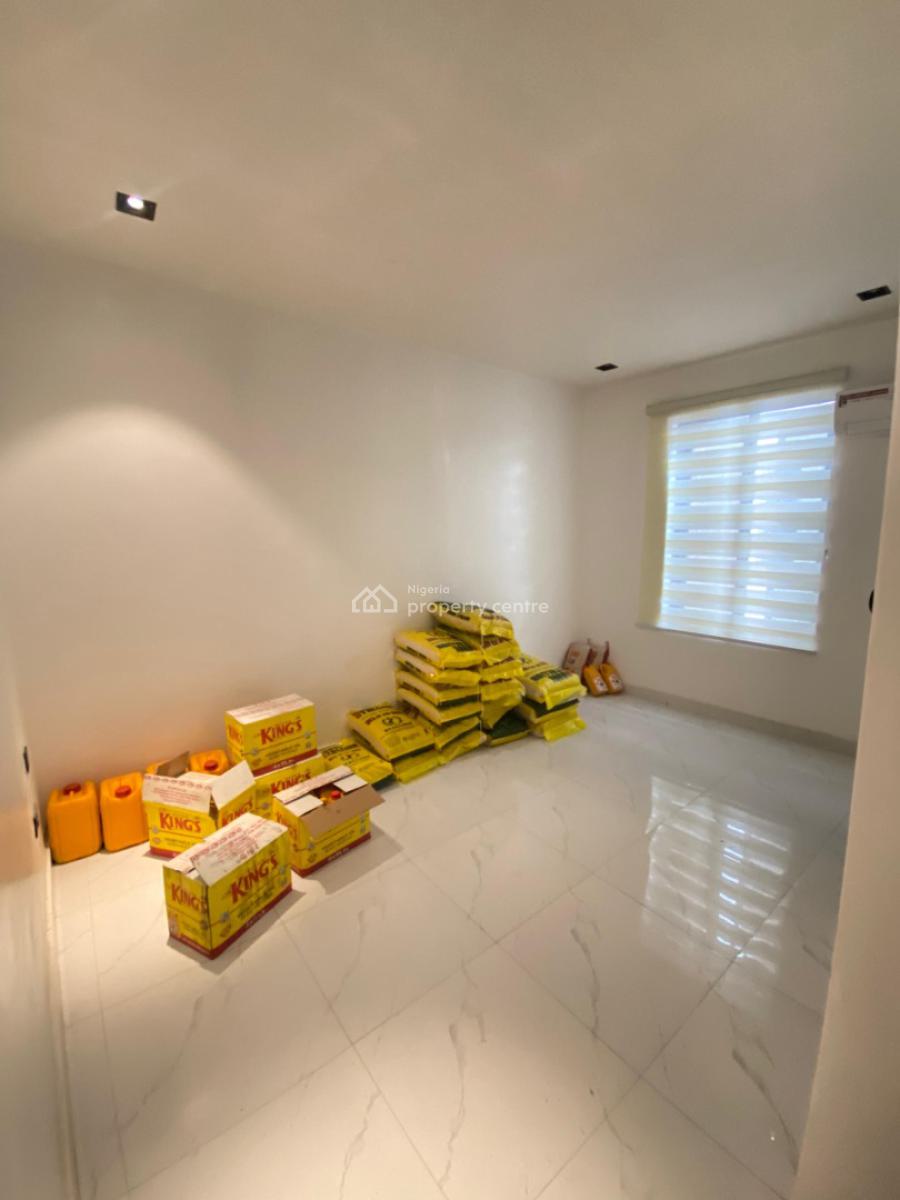 2 Bedroom Furnished Apartment with Elevator & Gym Available at Phase 1, Lekki Phase 1, Lekki Phase 1, Lekki, Lagos, Flat / Apartment for Sale