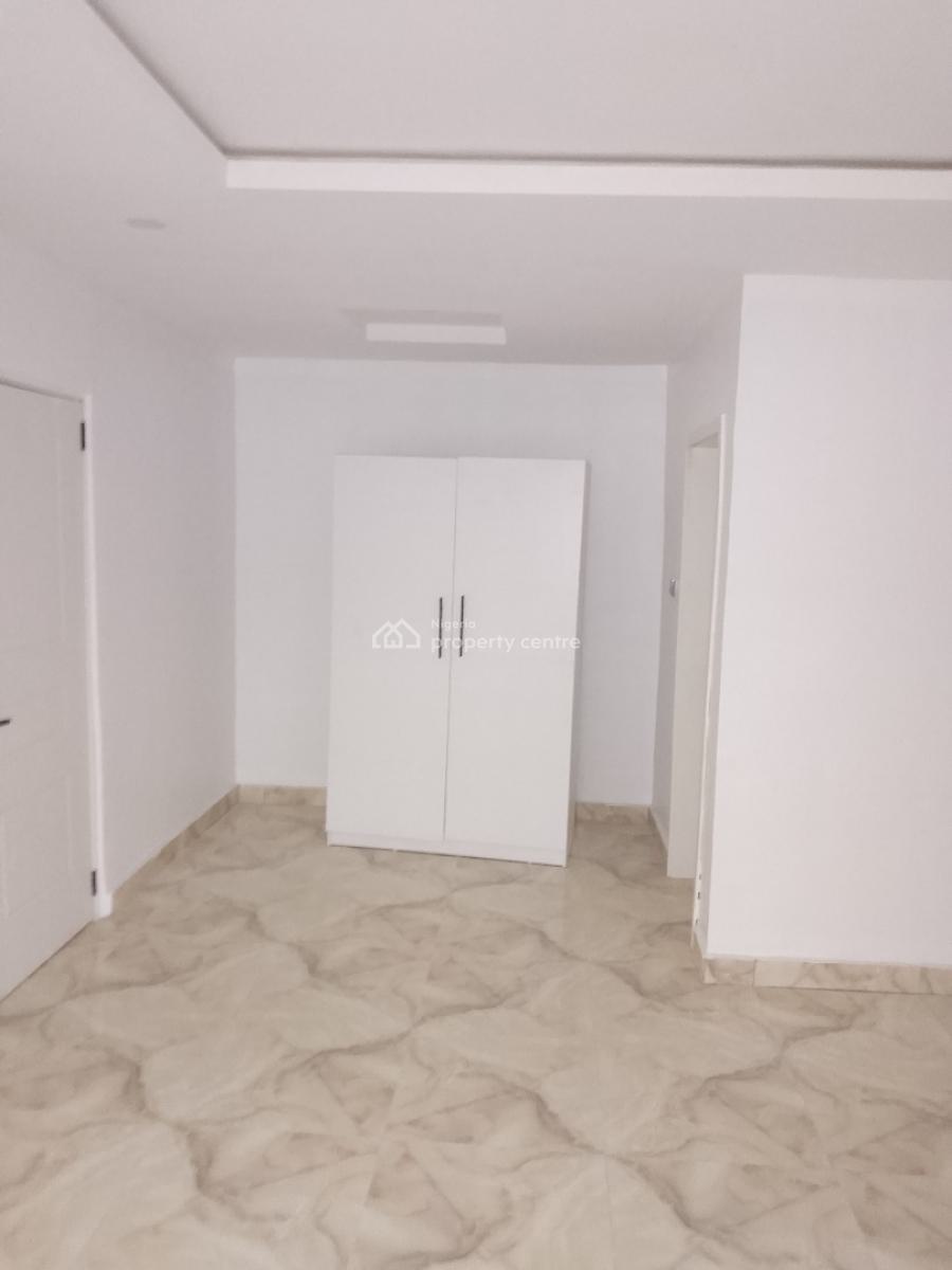 Massively New 2 Bedroom Flat Upstairs, Elesekan, Bogije, Ibeju Lekki, Lagos, Flat / Apartment for Rent