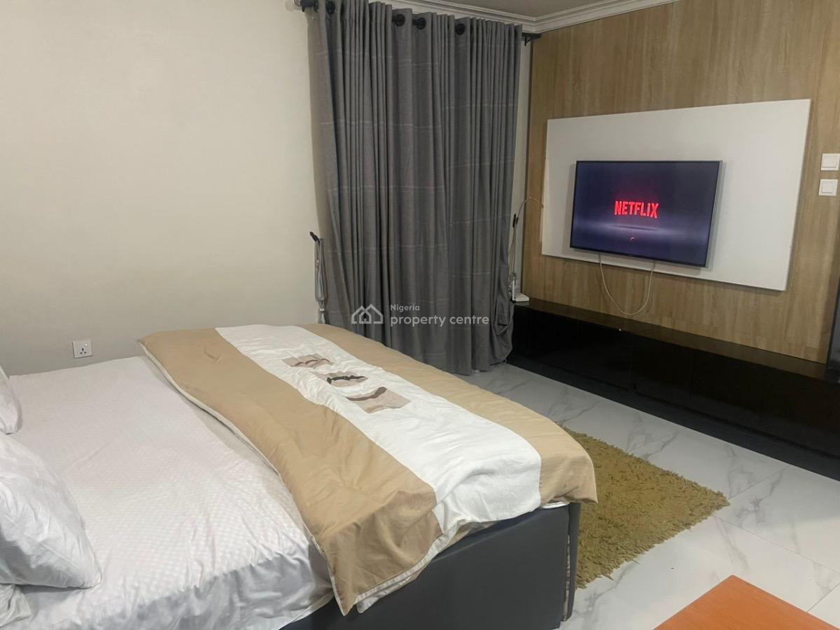 Ladies Shared Apartment- 2 Bedroom(near Shoprite/four Point), Simeon Akinlonu, Oniru, Victoria Island (vi), Lagos, Flat / Apartment Short Let