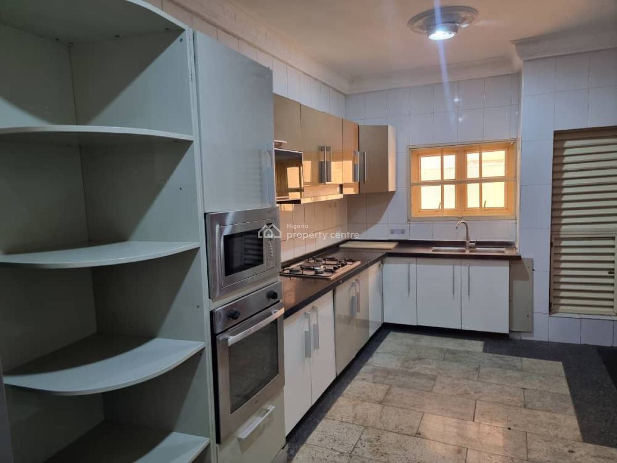 Furnished and Service 3 Bedroom Flat with Bq, Utako District, Utako, Abuja, Flat / Apartment for Rent